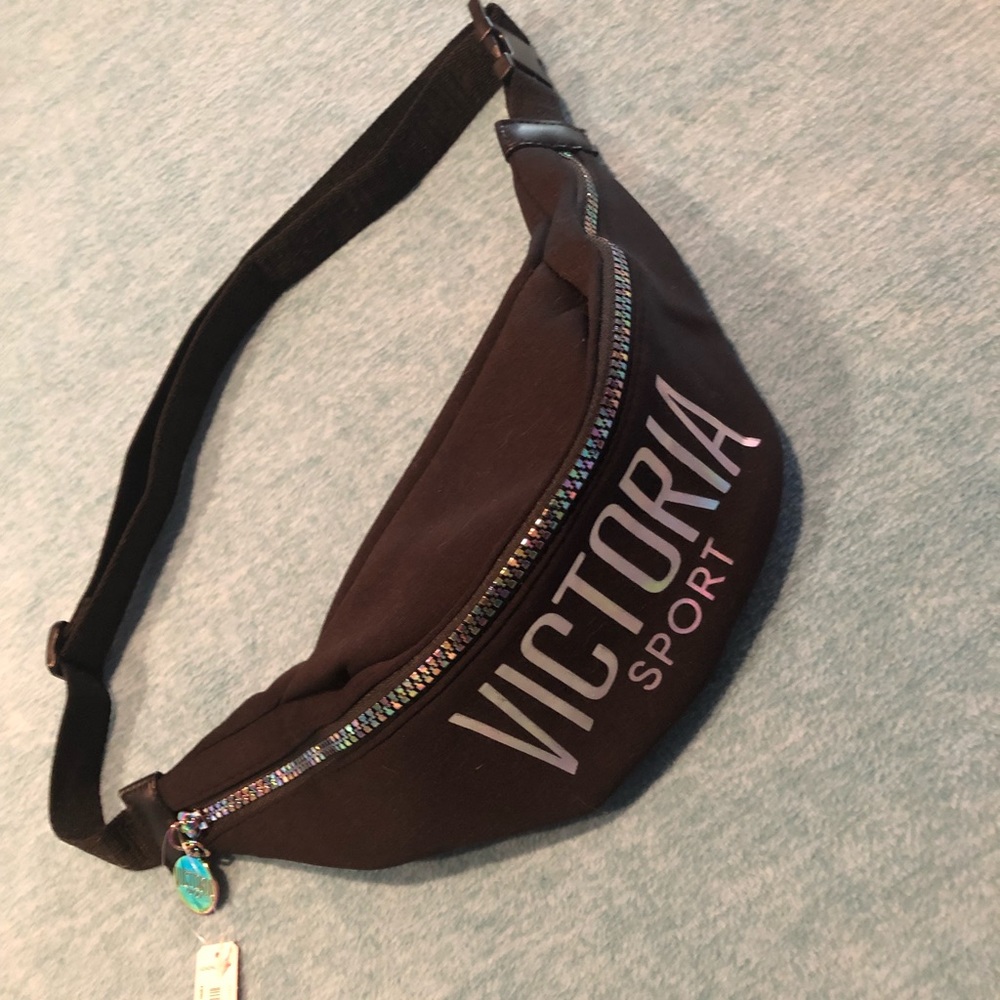 Victoria’s Secret fanny pack, perfect condition.